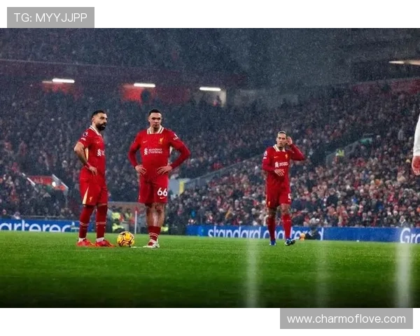 利物浦力保核心阵容续约萨拉赫范戴克展现强烈留队与争冠雄心信心 利物浦力保核心阵容续约萨拉赫范戴克展现强烈留队与争冠雄心信心