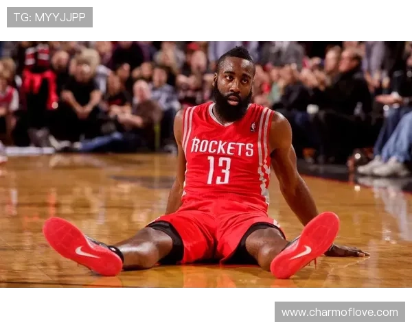 NBA赛季焦点解析：球星表现与球队战术全面剖析